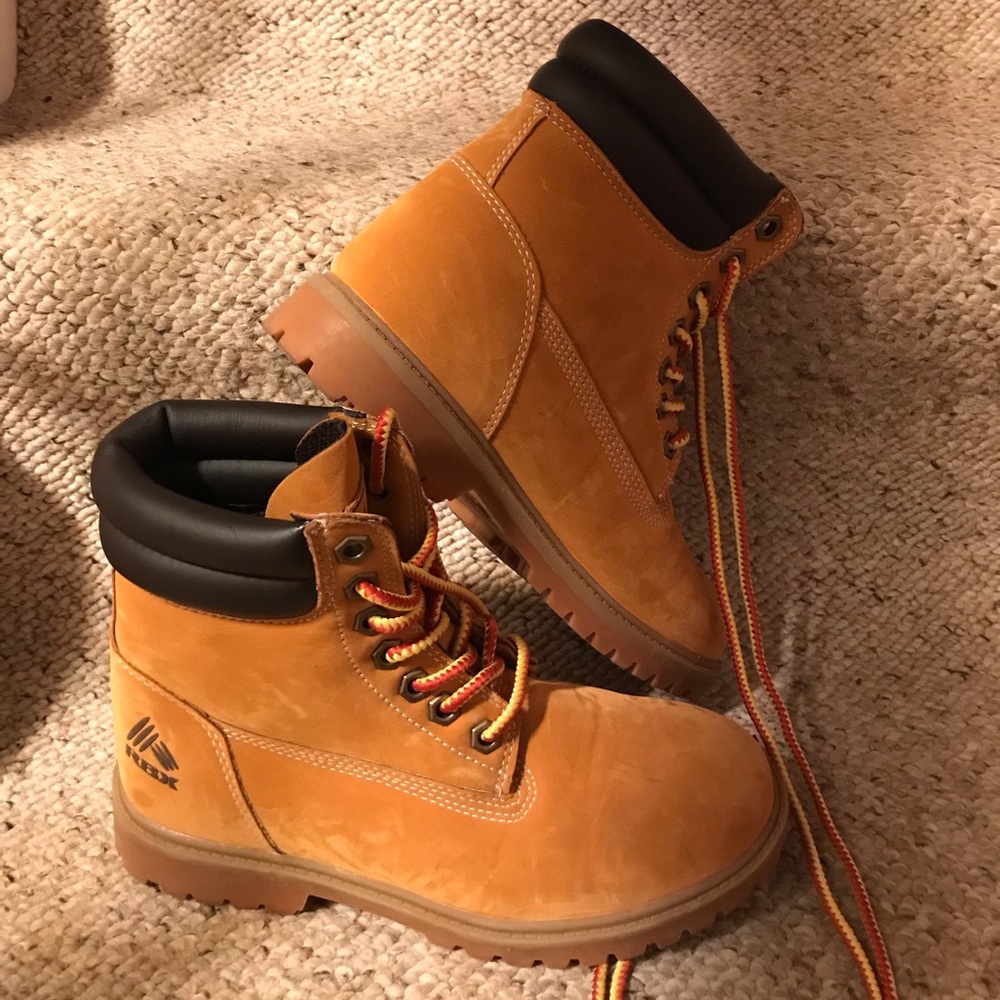 Reebok Wheat Boots